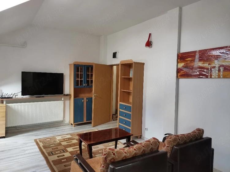 Apartament cu 2 camere semidecomandat în Central