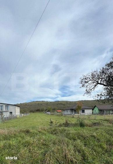 Teren de 2400 mp, în Cetate