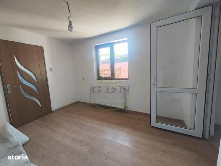 Casă cu 3 camere în Albești