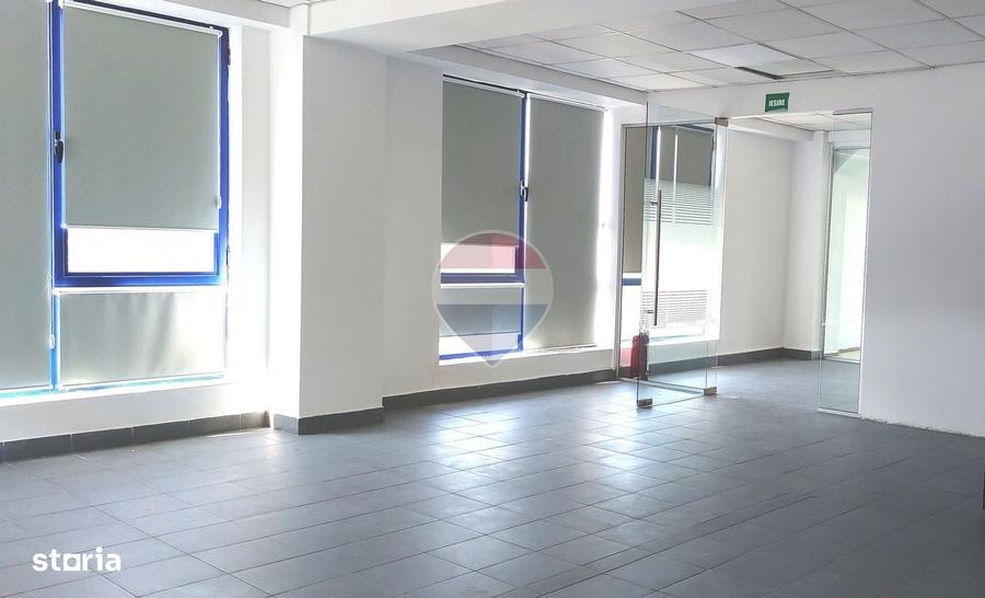 Spațiu comercial, de 160 mp, în Central