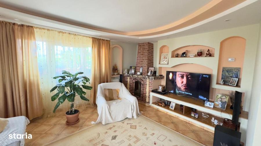 Casă cu 4 camere în Geamăna
