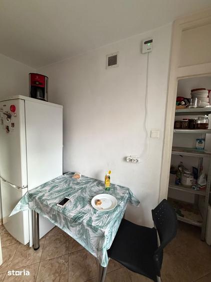 Zorilor -Str Luceafarului -Ap 2 camere separate plus bucatarie -Etaj 2 - 2
