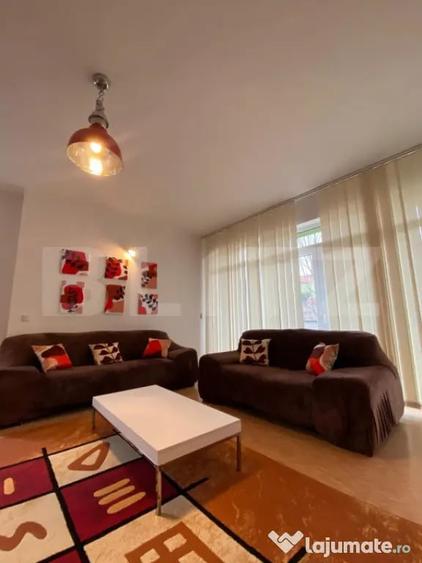 Apartament cu 3 camere semidecomandat în Câmpului