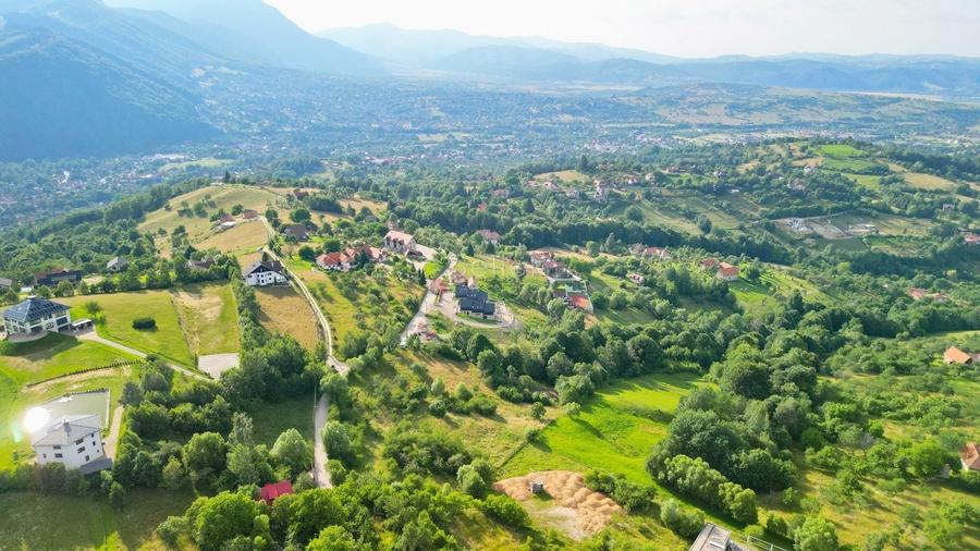 Teren Construcții intravilan de 2307 mp, în Bran