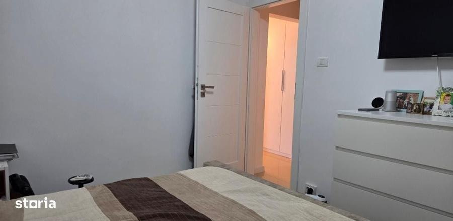 Apartament cu 3 camere decomandat în Tomis III