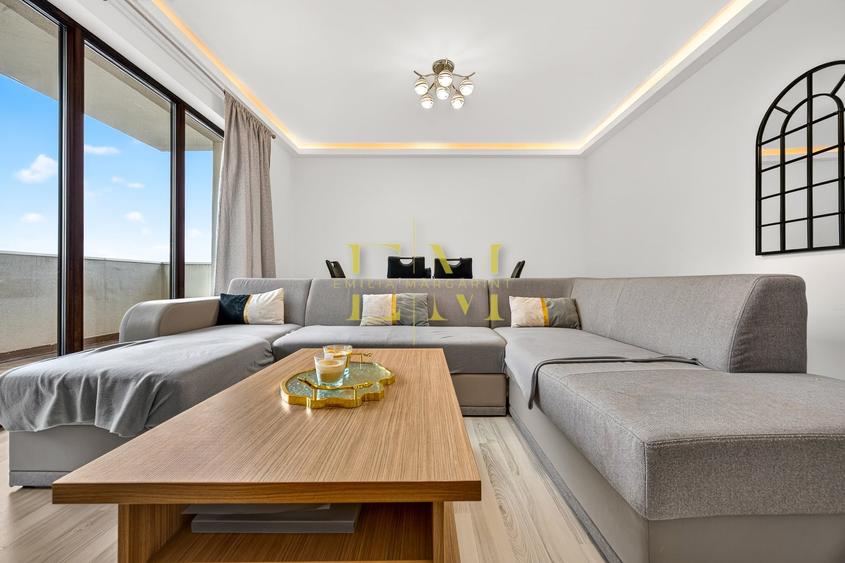 Apartament cu 3 camere decomandat în Tractorul