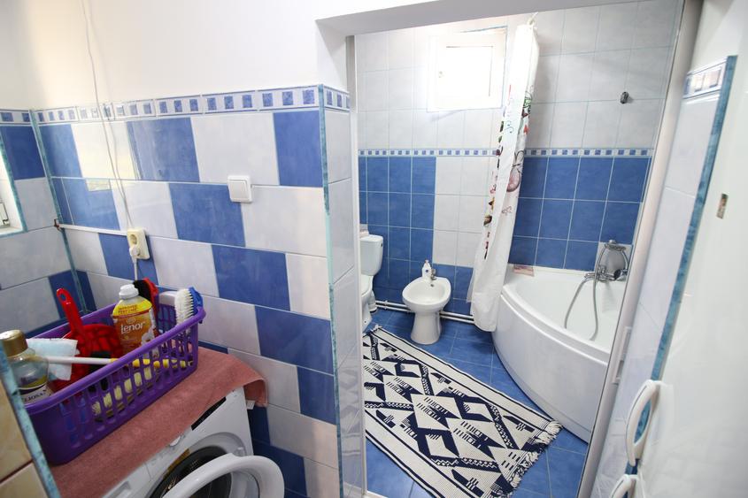 Casă individuală cu 3 camere cu Canalizare în Tulucești