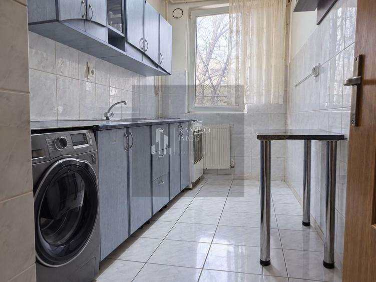 Garsonieră decomandată în Berceni