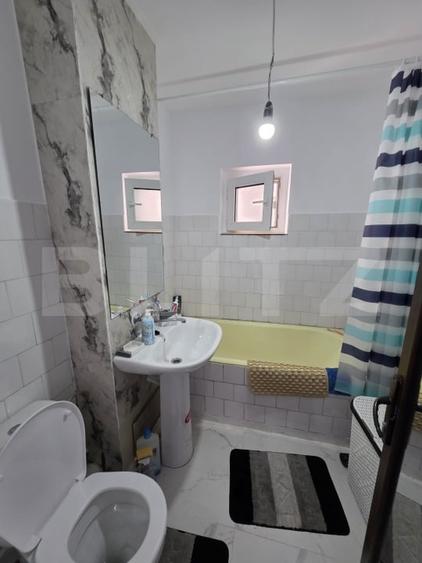 Apartament cu 2 camere decomandat, mobilat în Micro 17