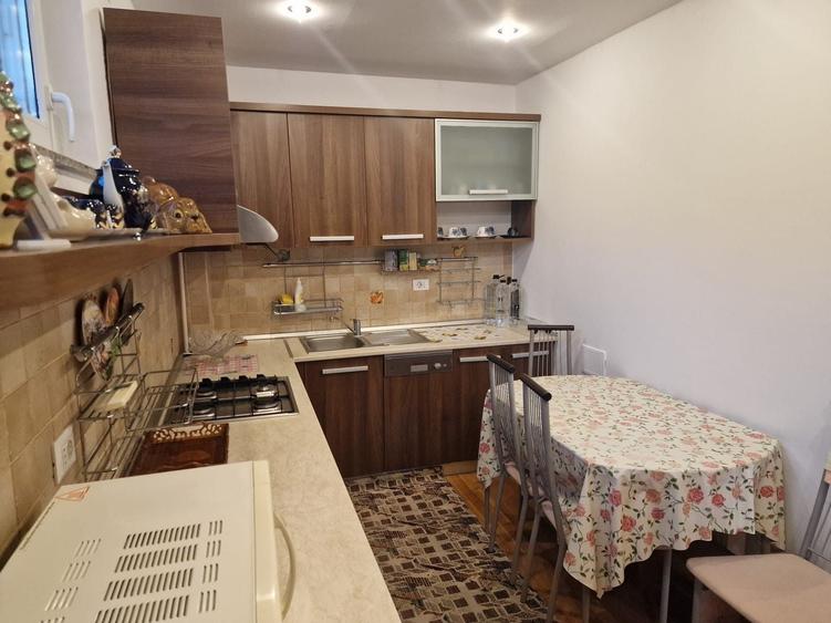 Apartament cu 2 camere decomandat, mobilat în Dorobanți