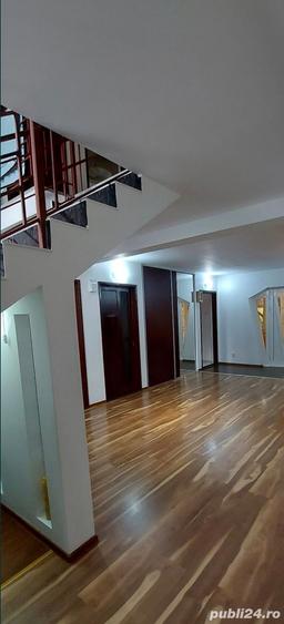 Casă cu 6 camere cu Teren 1300 Mp în Podu Iloaiei