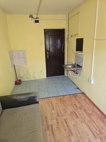 Inchiriez camera camin valea rosie - 1
