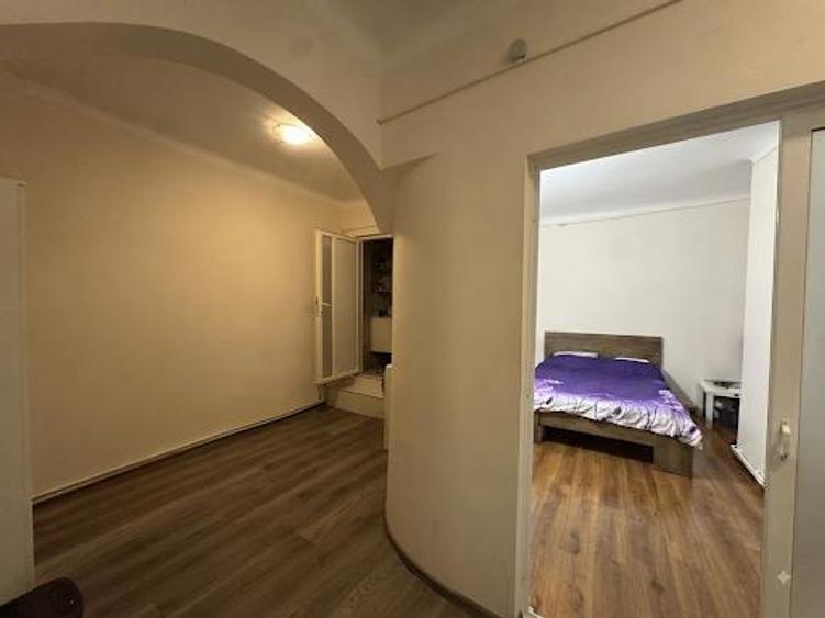 Apartament cu 3 camere decomandat, mobilat în Aeroport