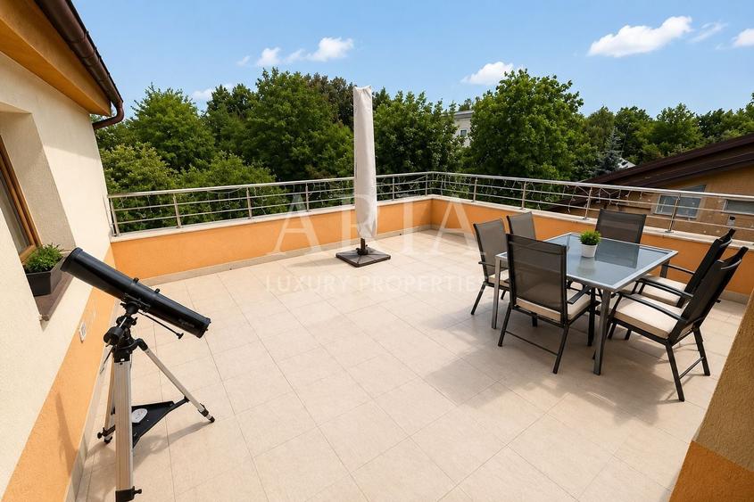 Casă individuală cu 11 camere cu Piscina în Iancu Nicolae
