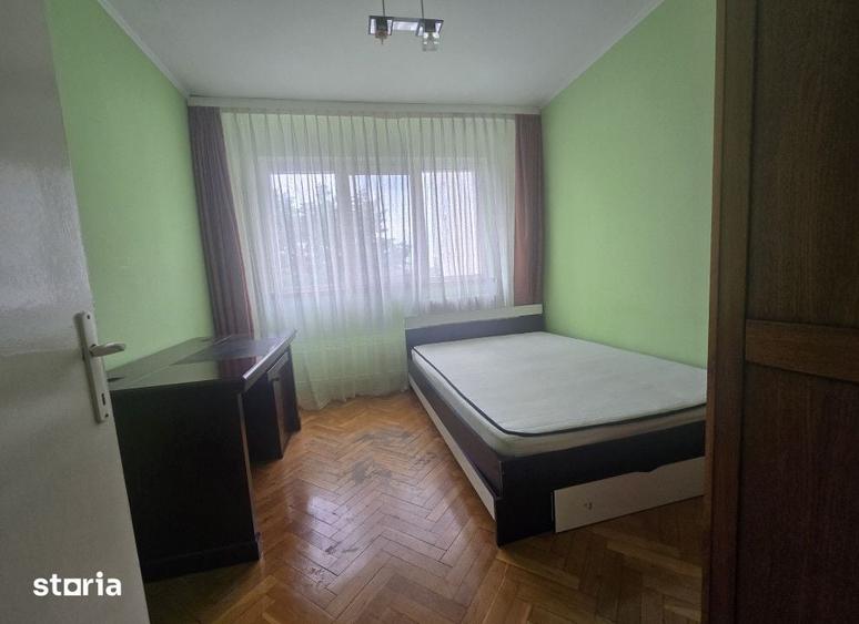 Apartament cu 3 camere în Centru Civic