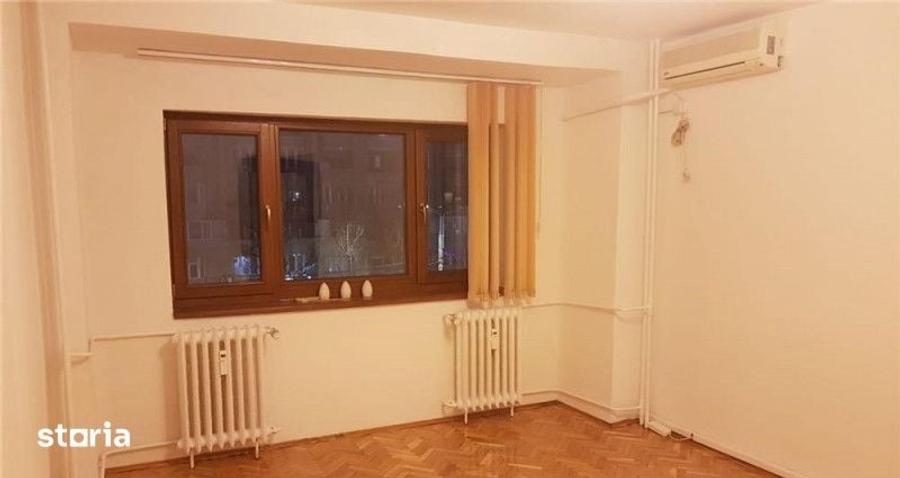 Spațiu comercial, de 85 mp, în Decebal