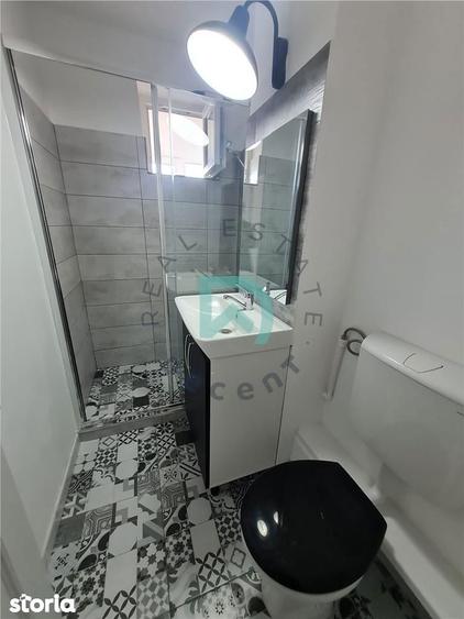 Apartament cu 2 camere decomandat în Florilor