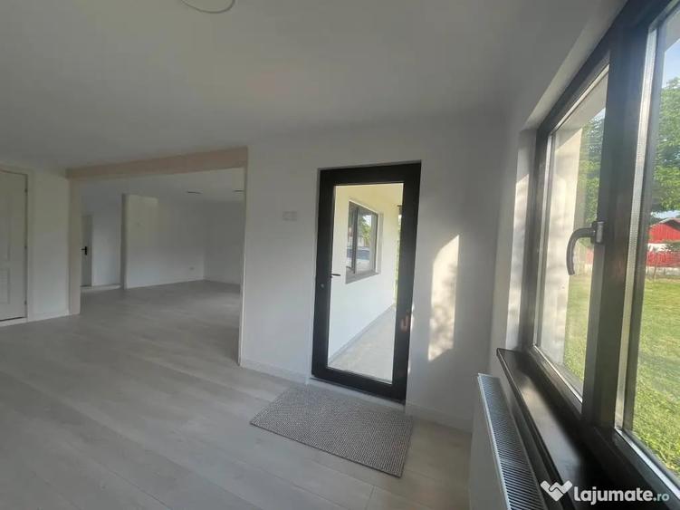 Casă cu 3 camere în Merișani