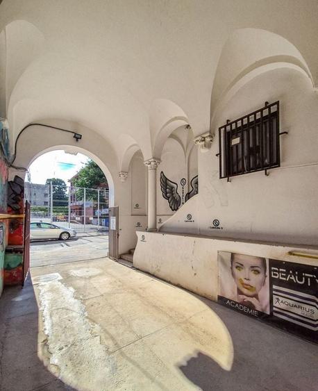 Apartament cu 5 camere în Dorobanți