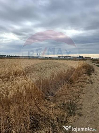 Teren intarvilan de vanzare in zona industriala - 1