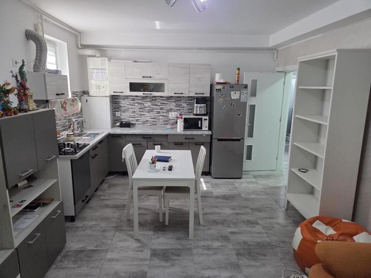 Apartament cu 2 camere în 1 Decembrie 1918