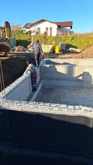 Casă individuală cu 3 camere cu Canalizare în Bârnova