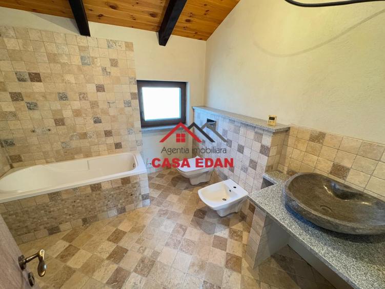 Casă individuală cu 5 camere cu Teren 2142 Mp în Aluniș