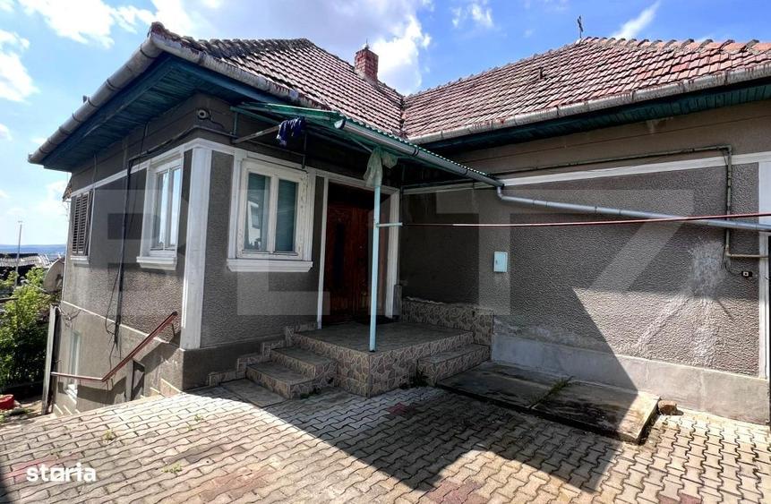 Casă cu 4 camere în Aronești