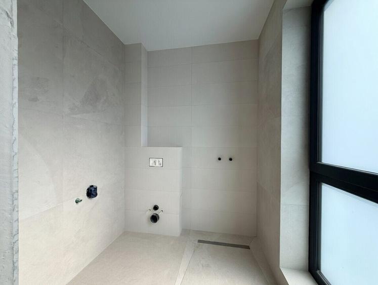 Casă individuală cu 4 camere cu Teren 470 Mp în Tunari
