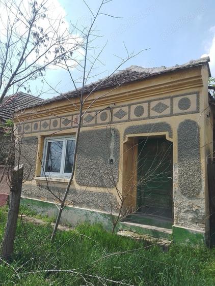 Teren de 1450 mp, în Partoș