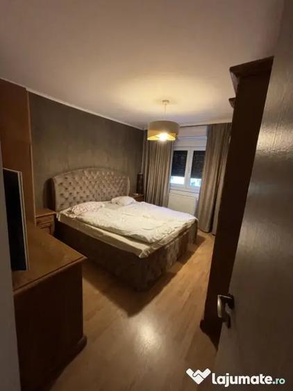 Apartament cu 3 camere decomandat în Cotroceni
