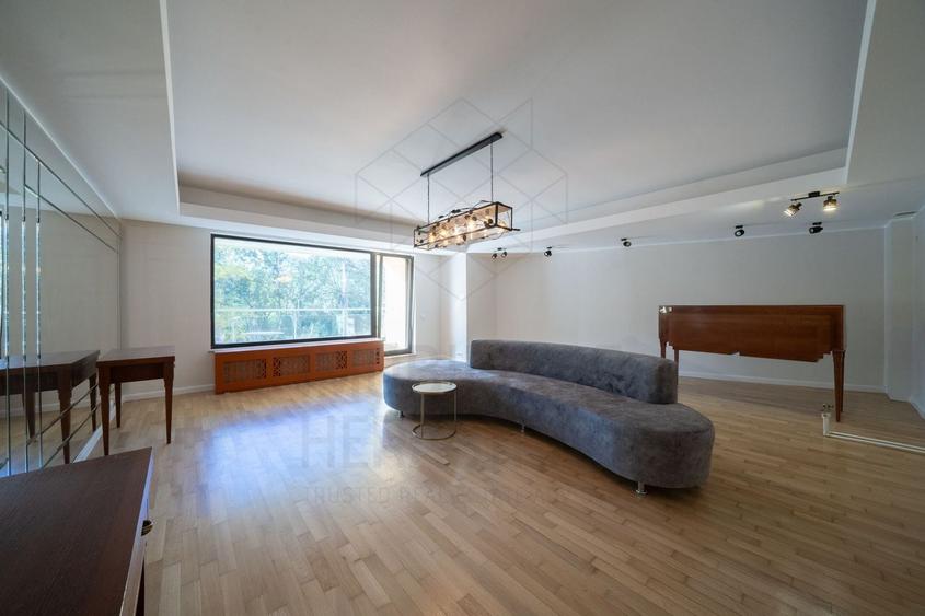 Apartament cu 3 camere decomandat, mobilat în Herăstrău