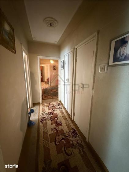 Apartament cu 4 camere în Mircea cel Bătrân