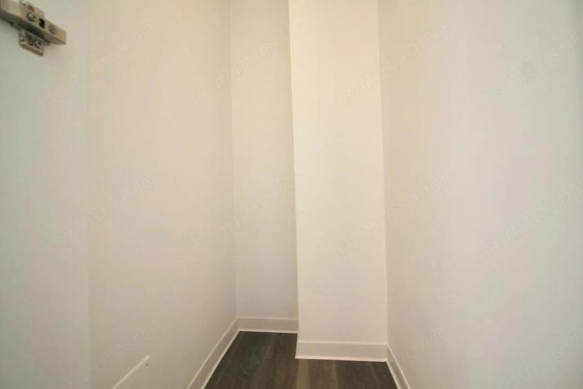 Apartament cu 3 camere decomandat în Teiul Doamnei