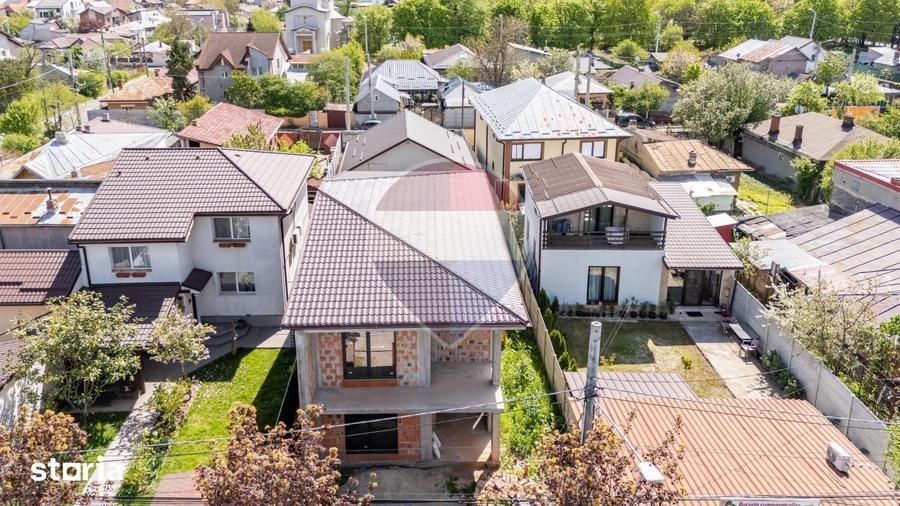 Casă cu 5 camere cu Teren 264 Mp în Central