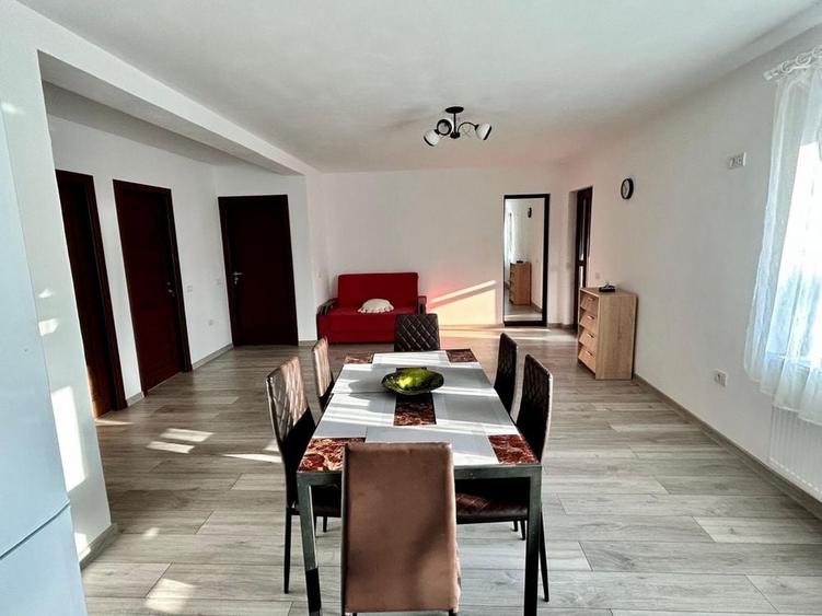 Casă cu 3 camere în Central