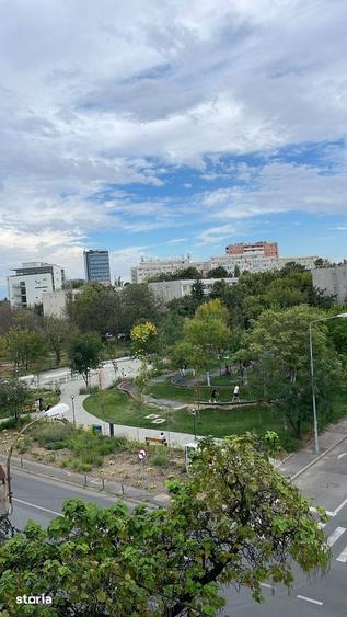 Apartament cu 3 camere semidecomandat, mobilat în Jiului