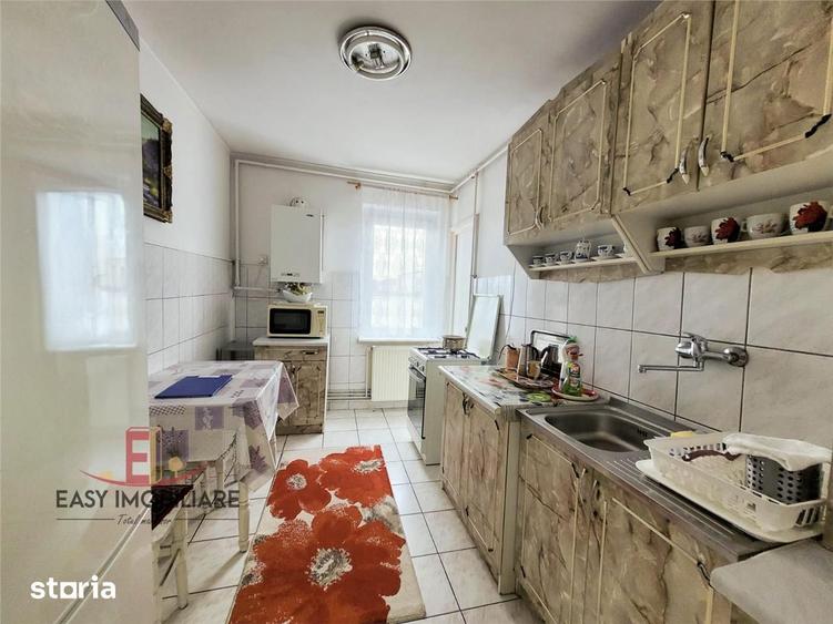 Apartament cu 3 camere în Tudor