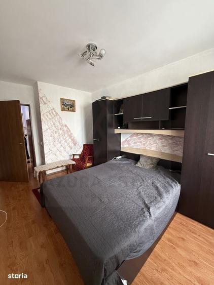 Apartament cu 3 camere decomandat în Terezian