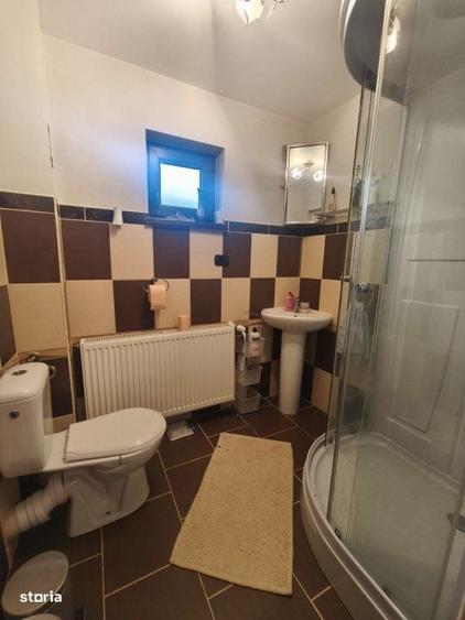 Casă cu 4 camere cu Teren 2600 Mp în Ipotești