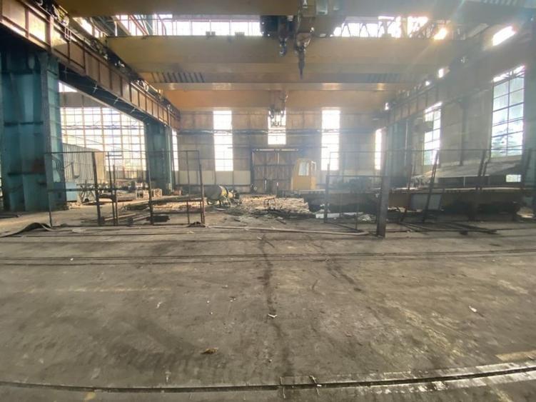 Spațiu industrial, de 19,900 mp, în Est