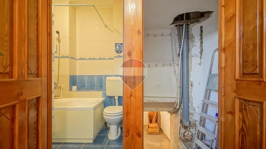Apartament cu 2 camere decomandat în Centrul Istoric