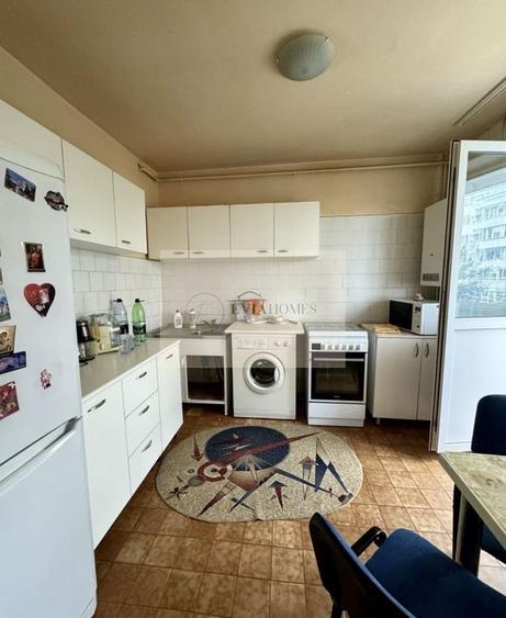 Apartament cu 3 camere decomandat în Grigorescu
