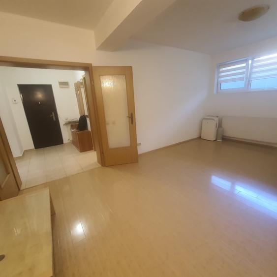Apartament cu 2 camere decomandat în Giurgiului