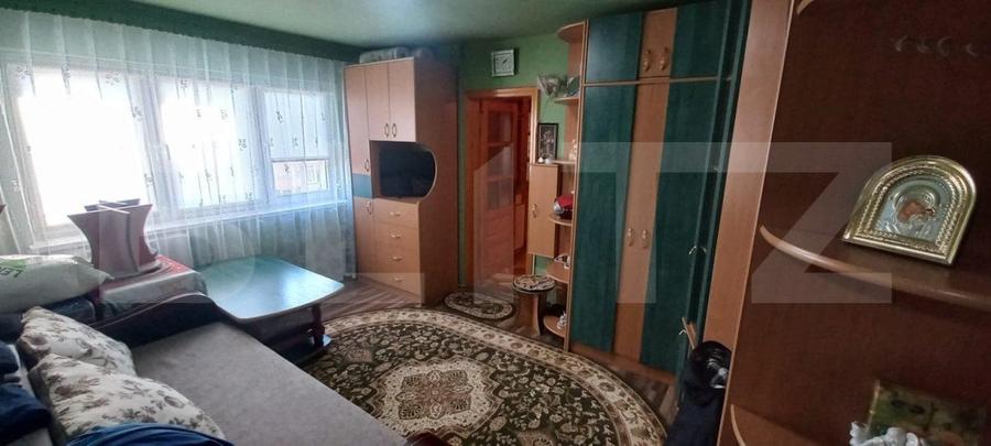 Apartament cu 2 camere semidecomandat, mobilat în Calea Moldovei