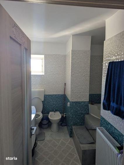 Apartament cu 3 camere semidecomandat în Central