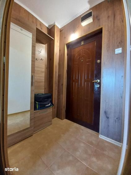 Apartament cu 2 camere în Micro 8