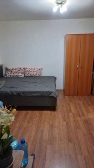 Garsonieră decomandată în Drumul Taberei