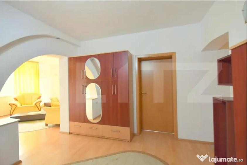 Apartament cu 3 camere decomandat în Central