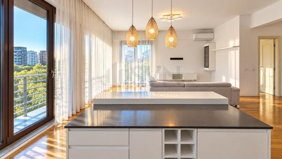 Apartament cu 3 camere decomandat în Băneasa
